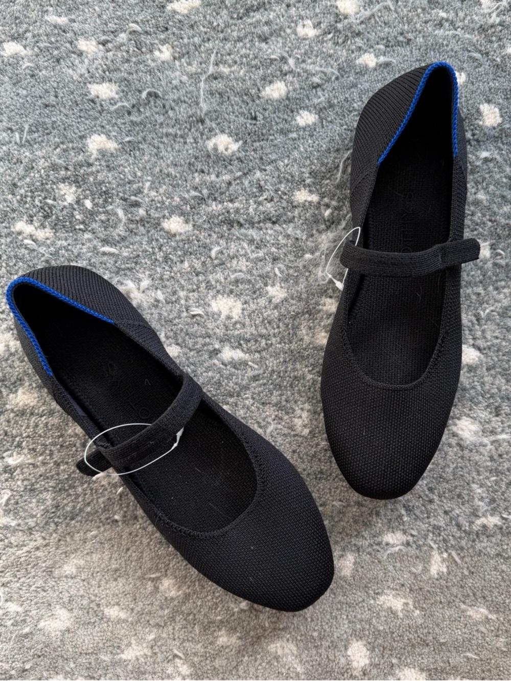 Rothy’s Black Mary Jane Knit Flats with Blue Trim size 6 euc
